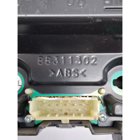 Ceas de bord OPEL CORSA C F08, F68, X01 2000 - 2009 88311302