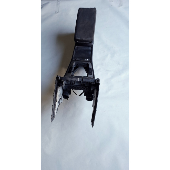 Consola centrala (tunel) VOLKSWAGEN PASSAT Variant 3C5 2005 - 2011