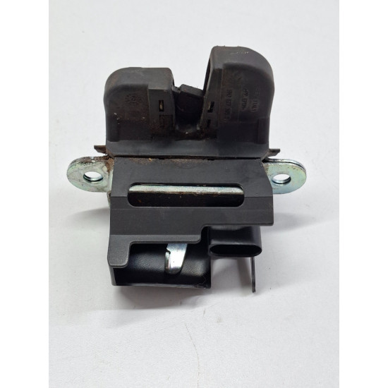 Broasca hayon/portbagaj VOLKSWAGEN PASSAT Variant 3C5 2005 - 2011 3c9827645a