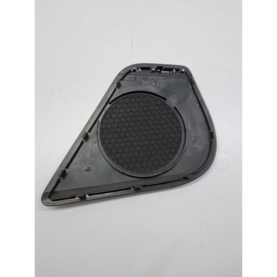 Grilaj protectie difuzor portiera fata dreapta fata AUDI A6 III Avant 4F5, C6 2005 - 2011 4g0035436a
