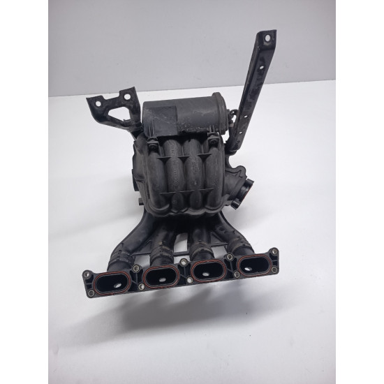 Galerie de admisie AUDI A4 II 8E2, B6 2000 - 2005 06b133210bj