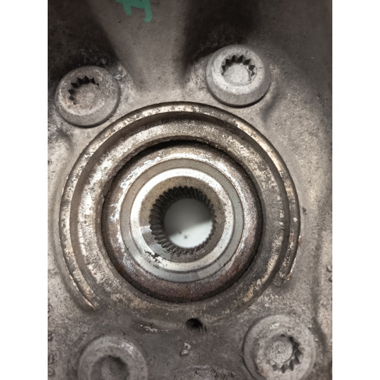 Fuzeta butuc roata fata stanga fata VOLKSWAGEN PASSAT Variant 3C5 2005 - 2011