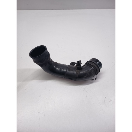 Furtun admisie aer OPEL MERIVA X03 2003 - 2010 13231284