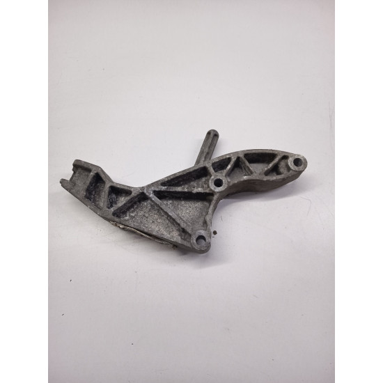 Suport tampon cutie de viteze OPEL ZAFIRA B A05 2005 - 2015 1.9 CDTI Z 19 DTH, OPEL ASTRA H Estate L35, A04 2004 - 2014 1.9 CDTI Z 19 DTH 24459826