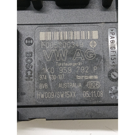 Motoras geam dreapta fata VOLKSWAGEN GOLF V 1K1 2003 - 2009 1k5837402an