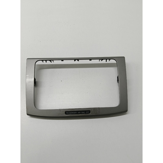 Ornamente sistem infotainment radio/GPS VOLKSWAGEN PASSAT Variant 3C5 2005 - 2011 3c0858069m