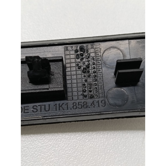 Ornament panou de bord VOLKSWAGEN GOLF V 1K1 2003 - 2009 1k1858419