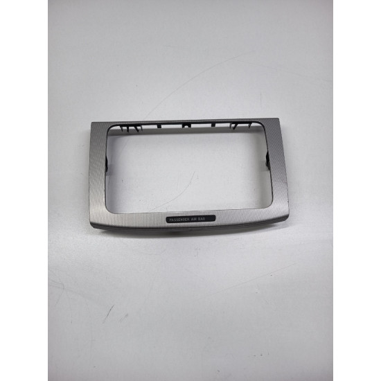 Ornamente sistem infotainment radio/GPS VOLKSWAGEN PASSAT Variant 3C5 2005 - 2011 3c0858069m