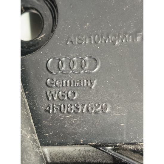Rama geam stanga fata AUDI A6 III Avant 4F5, C6 2005 - 2011 4f0837629