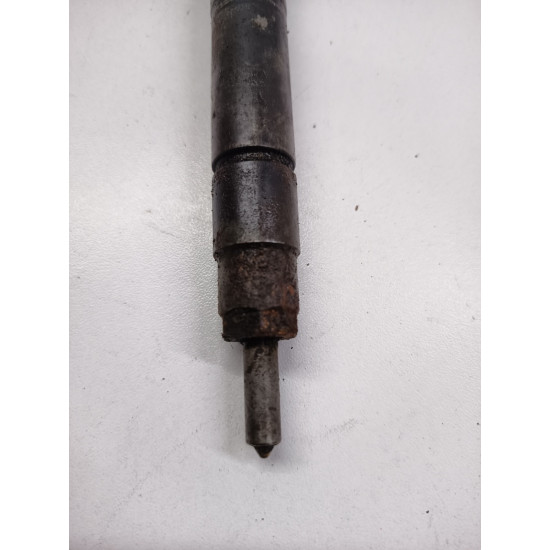 Injector MERCEDES-BENZ VITO Bus 638 1996 - 2003 2.2 2.2 110 CDI 2.2 OM 611LA (75 KW CDI) a6120700487
