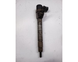 Injector MERCEDES-BENZ C-CLASS II W203 2000 - 2007 2.2 C 200 CDI OM 611.962 a6110701687