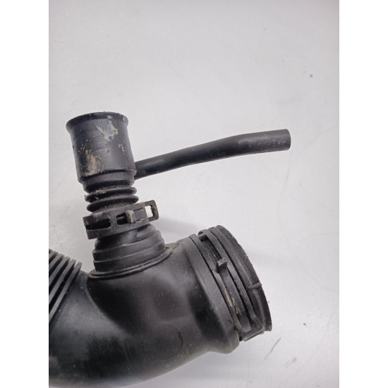 Furtun admisie aer VOLKSWAGEN JETTA III 1K2 2004 - 2010 1k0129684