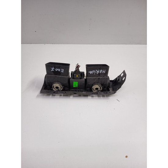 Grila de ventilatie bord centrala OPEL MERIVA X03 2003 - 2010 464652911