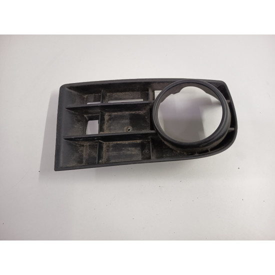 Grila/ornament lampa ceata fata dreapta fata VOLKSWAGEN GOLF V 1K1 2003 - 2009 1k0853666c