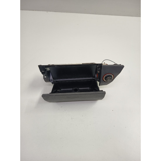 Scrumiera (fata) VOLKSWAGEN TOURAN 1T1, 1T2 2003 - 2010 1t1857961