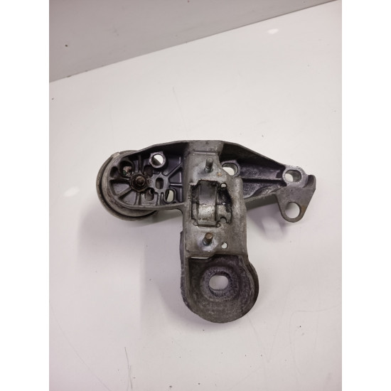 Suport bara stabilizatoare fata stanga fata AUDI A4 III 8EC, B7 2004 - 2008 8e0199351