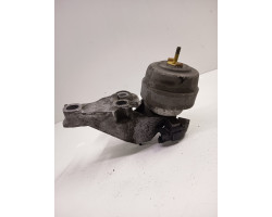 Suport bara stabilizatoare fata dreapta fata AUDI A4 III 8EC, B7 2004 - 2008 8e0199352f