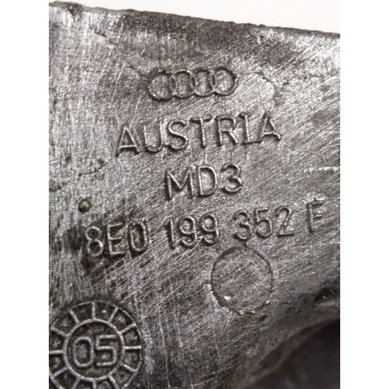 Suport bara stabilizatoare fata dreapta fata AUDI A4 III 8EC, B7 2004 - 2008 8e0199352f