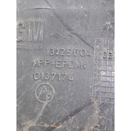 Carenaj roata fata stanga fata OPEL ASTRA H L48, A04 2004 - 2014 13125604