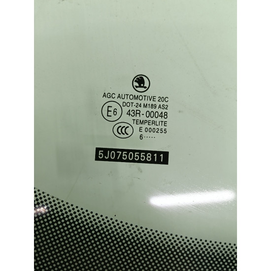 Geam portiera fata, patru usi dreapta SKODA ROOMSTER 5J 2006 - 2015 5J075055811