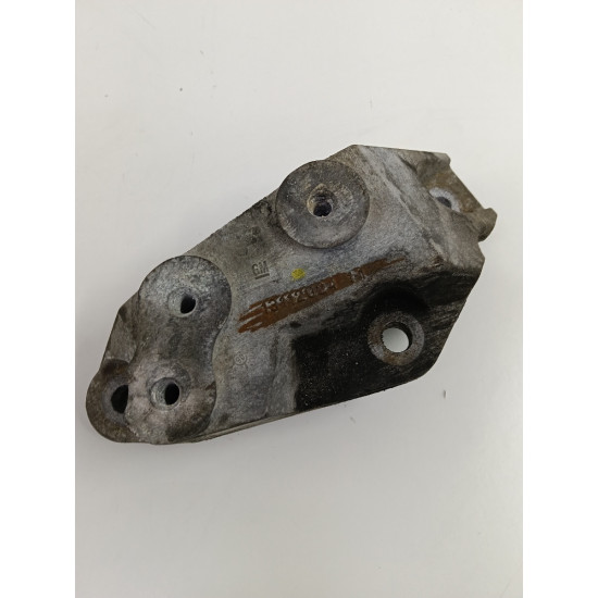 Suport tampon motor OPEL VECTRA C Z02 2002 - 2009 13112024