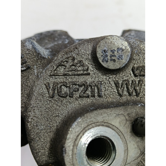 Etrier frana fata dreapta fata VOLKSWAGEN POLO 9N_ 2001 - 2012