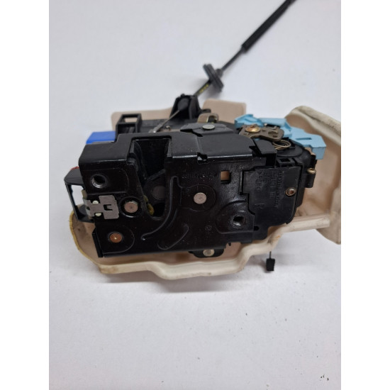 Broasca usa dreapta fata VOLKSWAGEN GOLF V 1K1 2003 - 2009