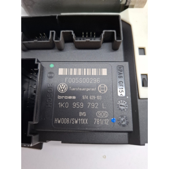 Motoras geam dreapta fata VOLKSWAGEN PASSAT Variant 3C5 2005 - 2011 1k0959702
