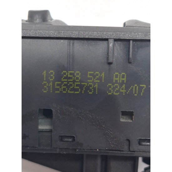 Butoane geamuri electrice stanga fata OPEL CORSA D S07 2006 - 2014 13258521aa