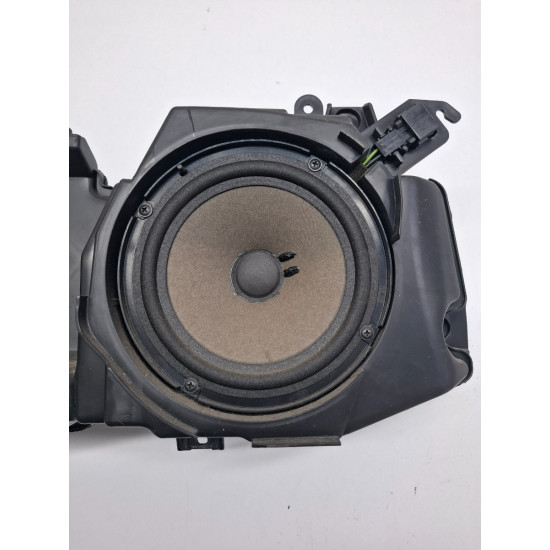 Difuzor subwoofer stanga AUDI A6 III Avant 4F5, C6 2005 - 2011 4f0035381b