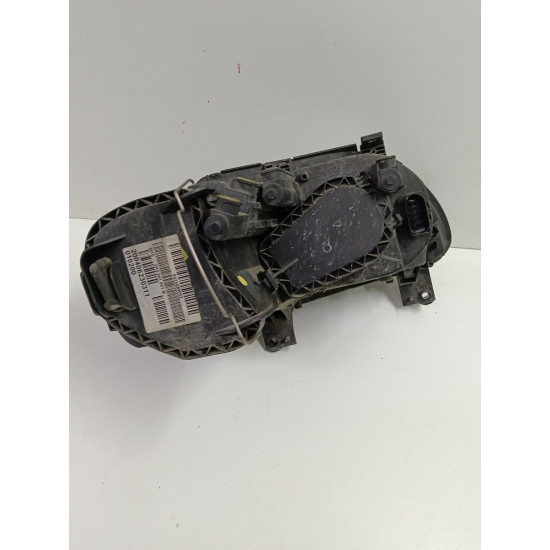 Far stanga VOLKSWAGEN CADDY 6K9, 9E7, 9E9 2002 - 2009