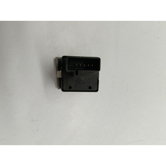 Comutator incalzire scaun OPEL VECTRA C Estate Z02 2003 - 2009 13138252