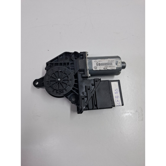 Motoras geam dreapta spate VOLKSWAGEN GOLF V 1K1 2003 - 2009 1k4839402e