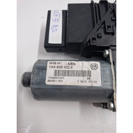 Motoras geam dreapta spate VOLKSWAGEN GOLF V 1K1 2003 - 2009 1k4839402e