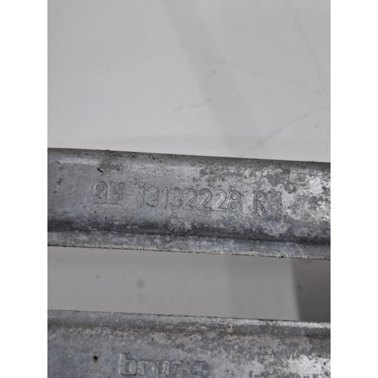Macara Geam dreapta spate OPEL ZAFIRA B A05 2005 - 2015 13132228