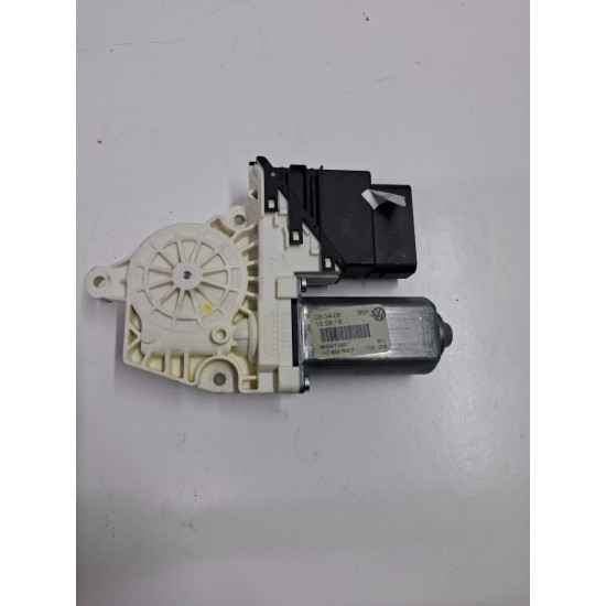 Motoras geam stanga spate VOLKSWAGEN GOLF V 1K1 2003 - 2009 1k0959703p
