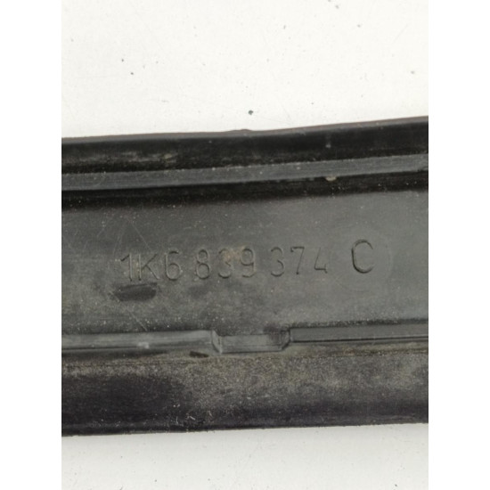 Alte ornamente portiera spate dreapta spate VOLKSWAGEN GOLF V 1K1 2003 - 2009 1k6839374c