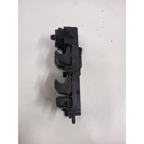 Butoane geamuri electrice stanga fata LAND ROVER FREELANDER 2 LF_, L359 2006 - 2014 2.2 TD4 4x4 224DT, DW12BTED4 03454250
