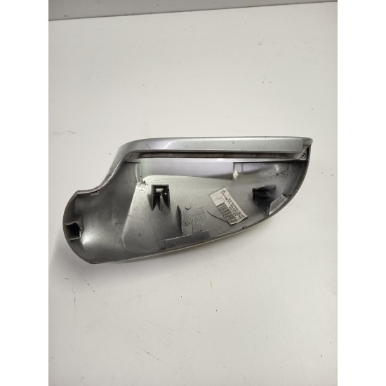 Carcasa oglinda laterala dreapta fata VOLKSWAGEN PASSAT Variant 3C5 2005 - 2011