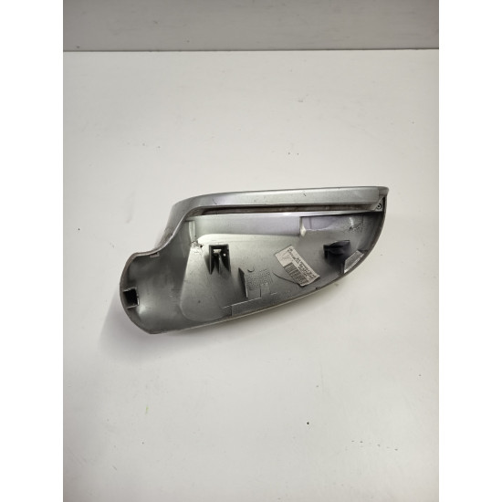 Carcasa oglinda laterala dreapta fata VOLKSWAGEN PASSAT Variant 3C5 2005 - 2011