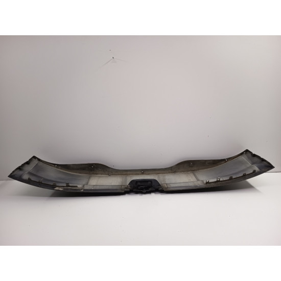Ornamente capac hayon/portbagaj spate FORD GALAXY WA6, VM 2006 - 2015 EM2B-U425A34-A