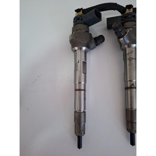 Set injectoare combustibil SKODA OCTAVIA III 5E3, NL3, NR3 2012 -> , AUDI A6 IV Avant 4G5, C7, 4GD 2011 - 2018 2.0 TDI CNHA, CZJA, DDDA, VOLKSWAGEN PASSAT B8 [ 2014 - 2019 ] 04l130277ae