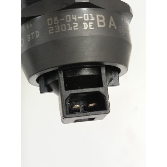 Injector combustibil VOLKSWAGEN GOLF PLUS 5M1, 521 2004 - 2013 1.9 TDI BKC, BLS, BXE 038130073ag