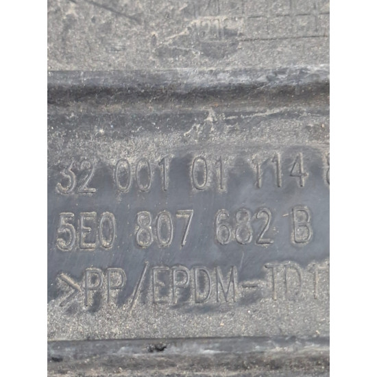 Grila inferioara bara de protectie fata dreapta SKODA OCTAVIA III 5E3, NL3, NR3 2012 -> 5e0807682b