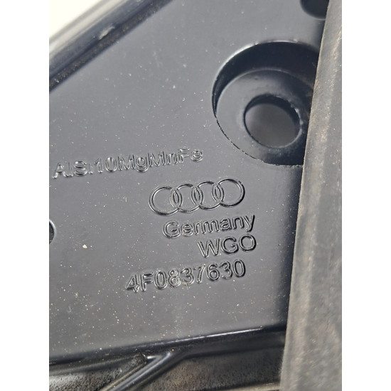 Cadru geam portiera fata dreapta fata AUDI A6 III Avant 4F5, C6 2005 - 2011 4f0837630