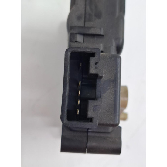 Actuator/motoraș clapetă aer AC MAZDA 3 BK 2006 1.6 DI Turbo Y601 80KW|109HP 2006