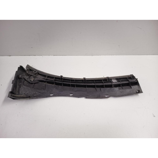 Grila stergator parbriz stanga MAZDA 3 BK 2003 - 2009 1.6 DI Turbo Y601
