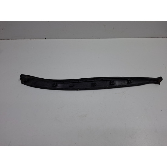 Bandou portiera dreapta fata VOLKSWAGEN GOLF V 1K1 2003 - 2009 1k4837382c