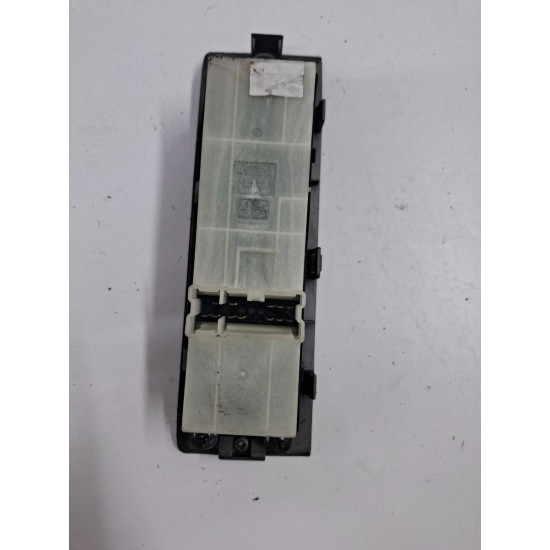 Butoane geamuri electrice NISSAN PATHFINDER III R51 2005 -> 2.5 dCi 4WD YD25DDTi