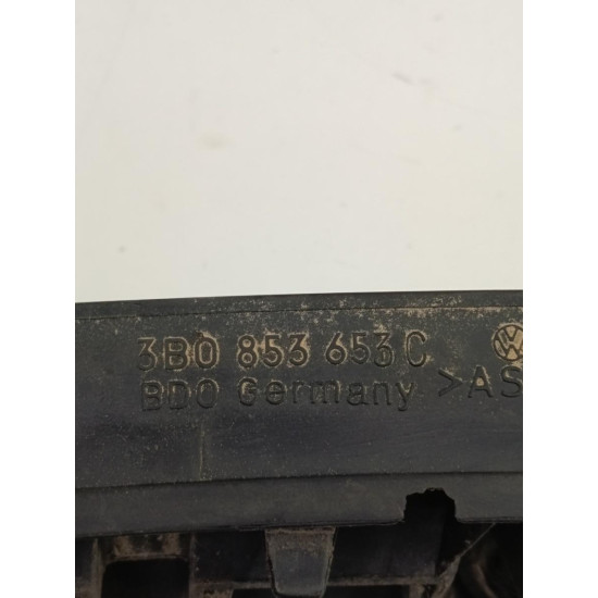 Grila fata VOLKSWAGEN PASSAT Estate 3B5 1997 - 2001 1.9 TDI AFN, AVG 3b0853653c